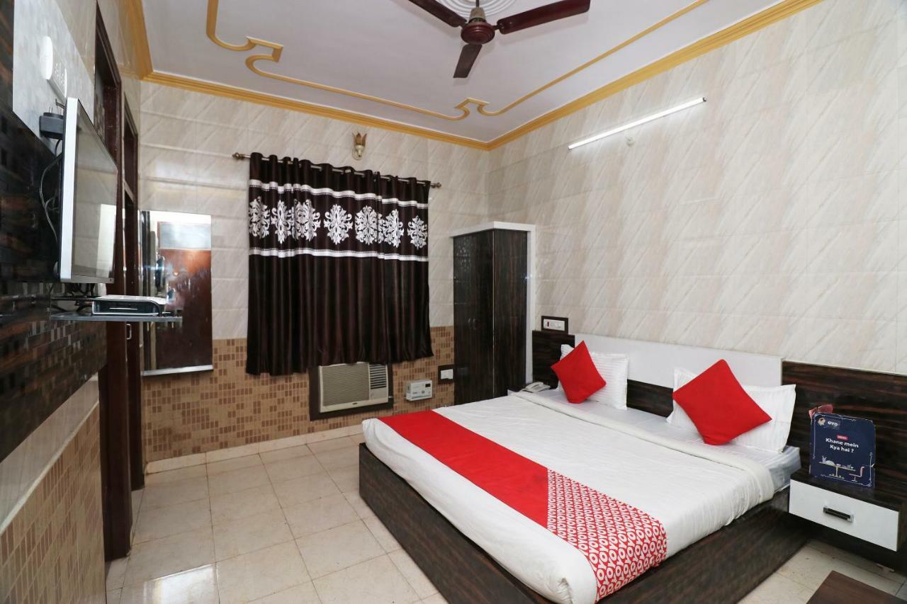 Hotel P R Palace Лакхнау Экстерьер фото